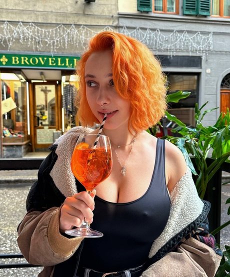 leliloo セクシーモデル 写真