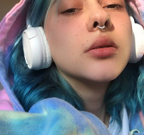 leliloo xxxモデル 画像