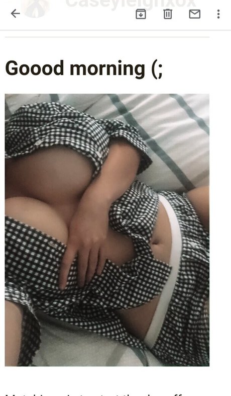 アジアの女の子限定ファン 可愛い 写真