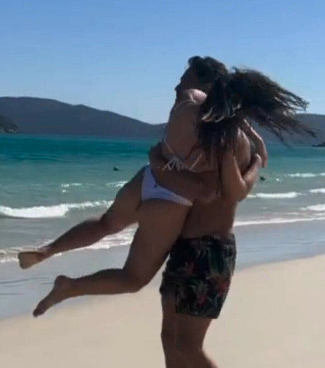 ティーンフィンガリングOnlyFans ヌード ギャラリー