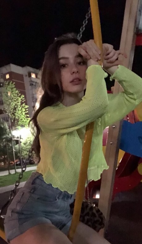 小柄なBBC OnlyFans ホット裸 ギャラリー