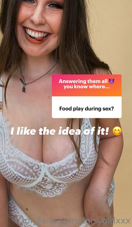 ブルネットの教師OnlyFans アートポルノ 写真