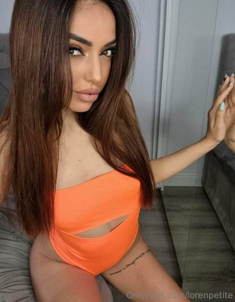 ブルネットのPOV OnlyFans セクシーヌード 画像