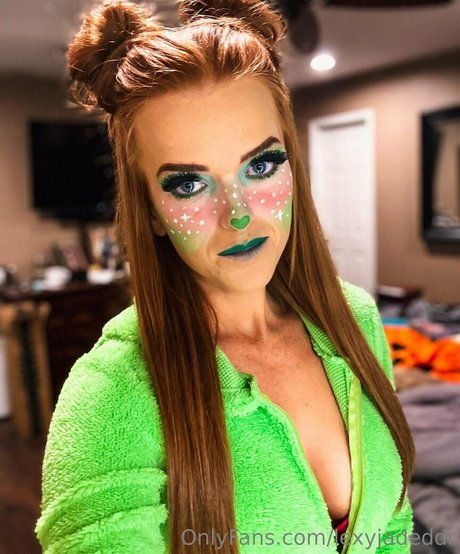 アマチュア潮吹きOnlyFans セクシー裸 画像