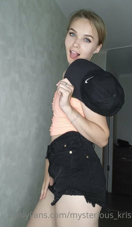 mysterious kris セクシーなポルノスター 画像