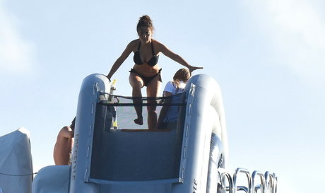 射精 OnlyFans セクシー 写真