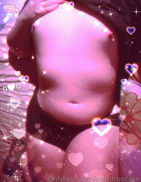 sinfulcupcake 裸のポルノスター 画像