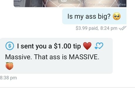 金髪の小柄なOnlyFans 可愛い 写真