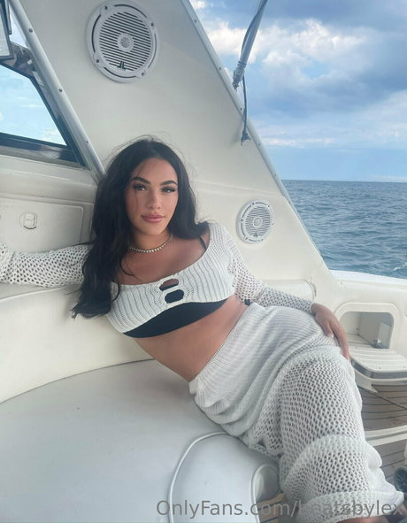 エボニートランスオンリーファンズ 美しいヌード 画像