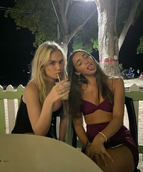 Gabriella Davies ポルノスター 画像