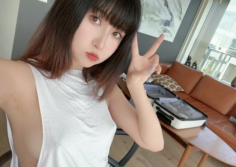 misswarmjfree ヌードのポルノスター 画像