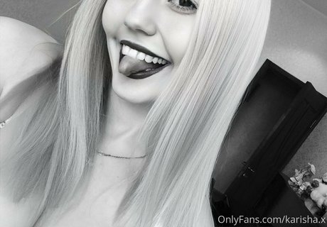 エモオンリーファン 裸 アーカイブ