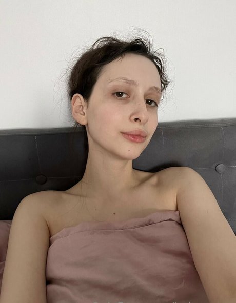 helgaamor スター 裸 写真