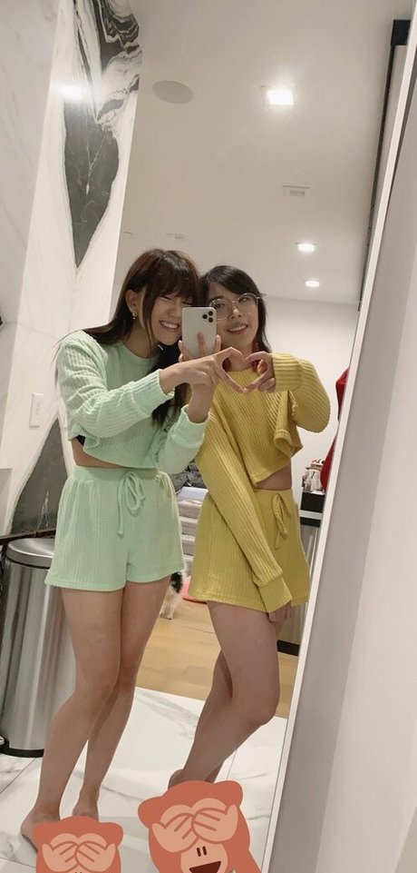 LilyPichu ポルノスター 写真