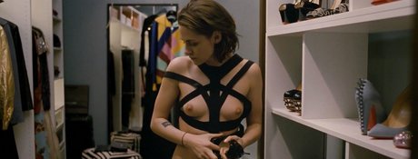 アジアンシャワー OnlyFans セクシーヌード 写真