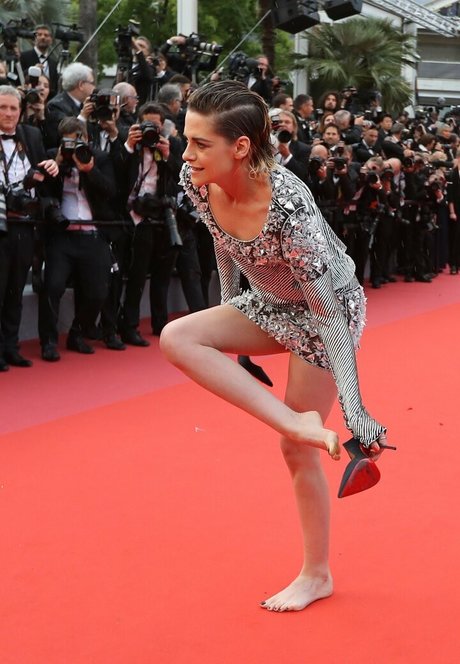 アジアンシャワー OnlyFans アート裸 写真