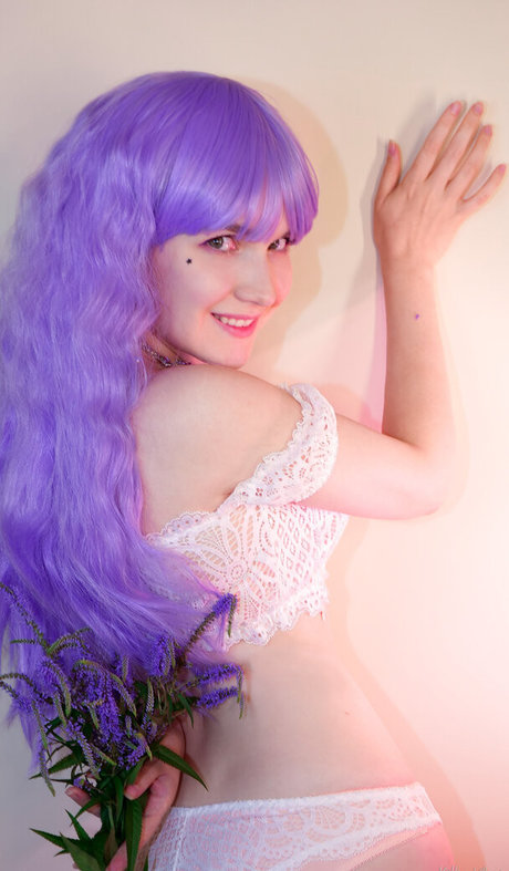 DMV オンリーファン アート裸 ギャラリー