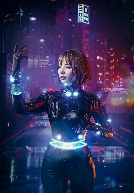 Charechii エロティック女優 画像