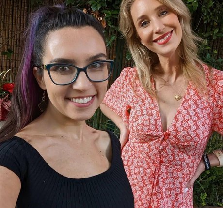 エボニートップオンリーファン 美しい裸 写真