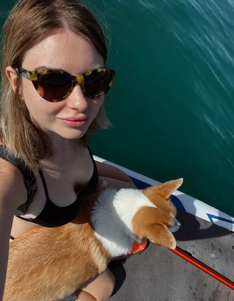 Arina Berdnikova アートモデル 写真