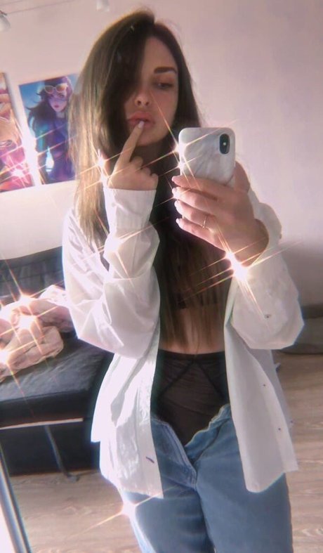 Arina Berdnikova 無料スター 写真