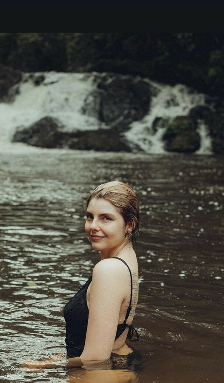 Triz Pariz 無料スター 画像