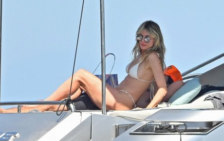 双子の姉妹OnlyFans セックス 画像