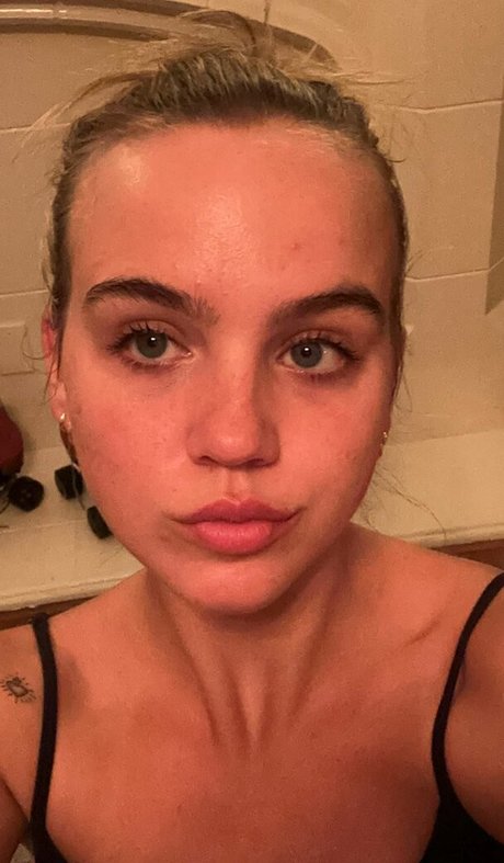 大きな黒いお尻のOnlyFans ホットセクシー 画像