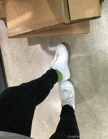 イタリア人熟女OnlyFans 無料ポルノ 写真