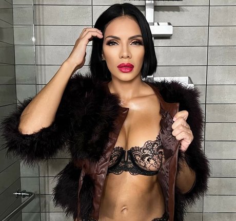 NinaUnrated ポルノモデル ギャラリー