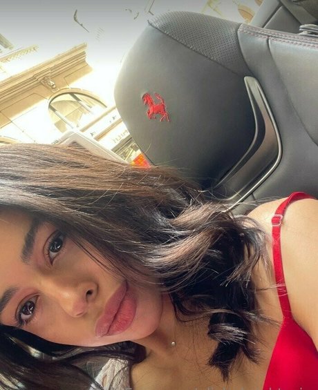 異人種間OnlyFans エロチック 写真