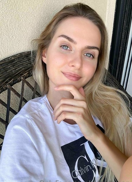 黒人ペニスOnlyFans 可愛い 写真