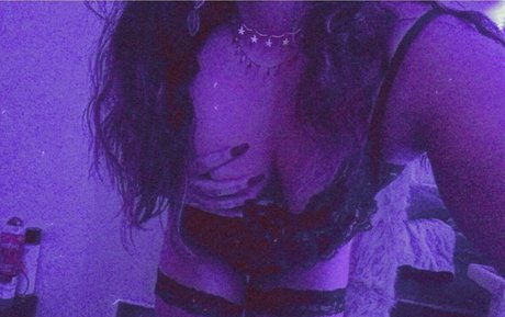 ルビーオンリーファン ホット 写真