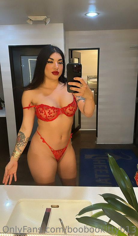 Boobookittyb13 無料のポルノスター 写真