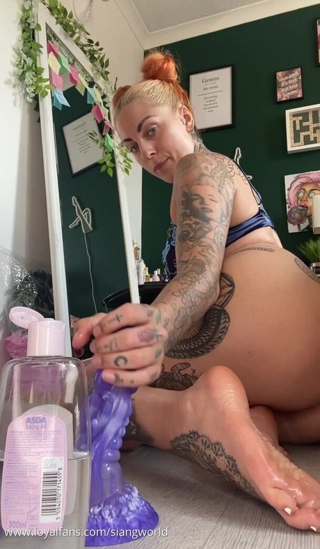 Siangworld スター ヌード ギャラリー