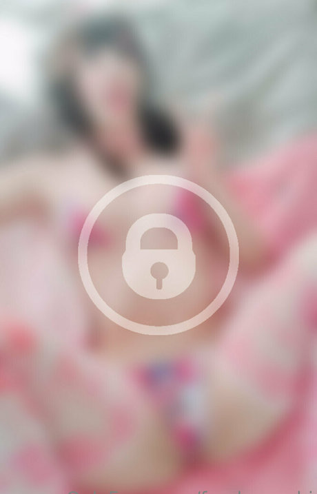 イタリア人熟女OnlyFans 無料セクシー 画像