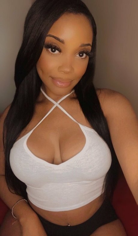 ガレガオンリーファンズ アート裸 写真