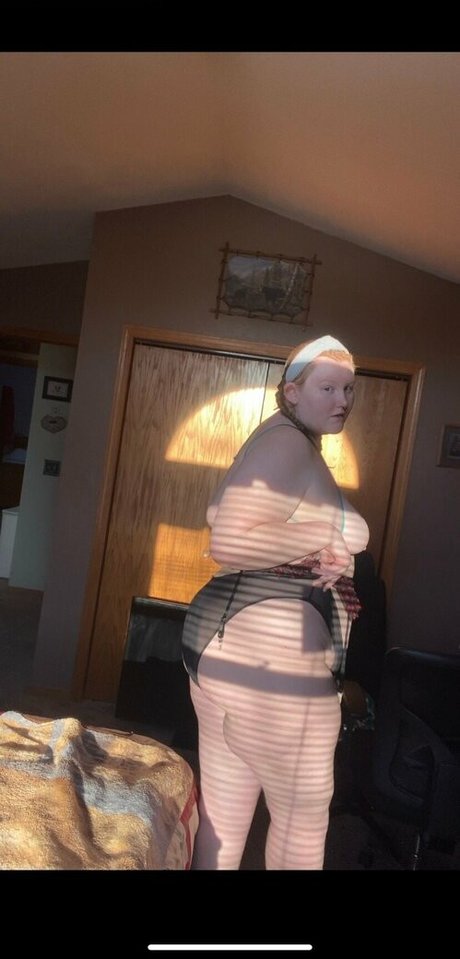 アマチュアOnlyFans セクシーヌード 写真