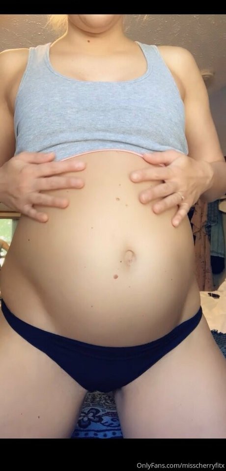misscherryfitx ポルノスター ヌード 写真