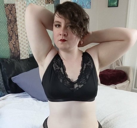 wednesdayeve 無料モデル 写真