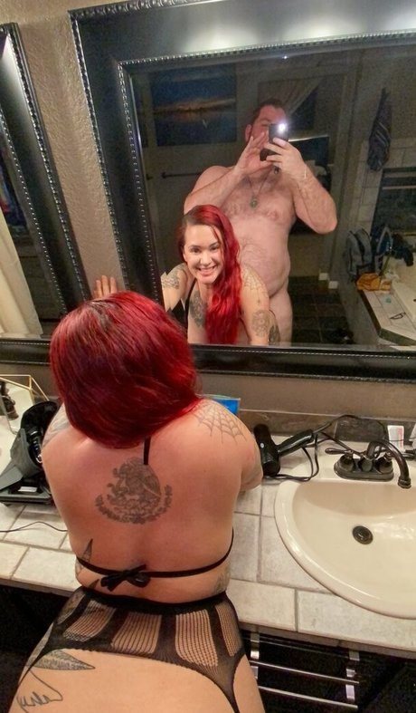 黒檀の小人OnlyFans ホットセクシー ギャラリー