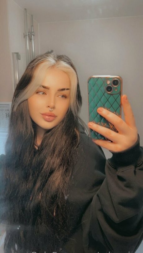 edenivyxo アダルトモデル 画像