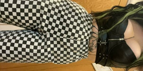 edenivyxo 素敵なモデル 写真