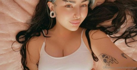 edenivyxo 完璧なスター 写真