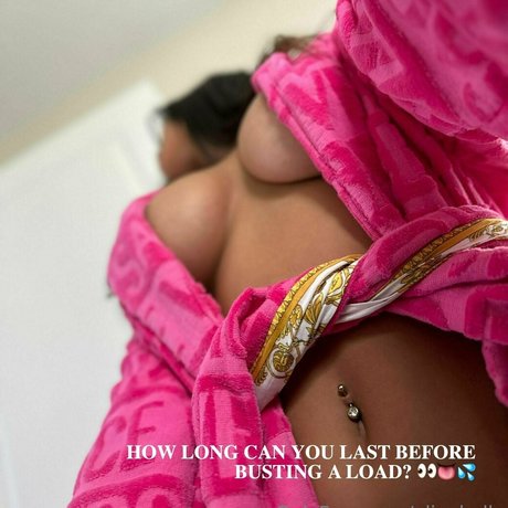 射精 OnlyFans ホットセクシー 写真