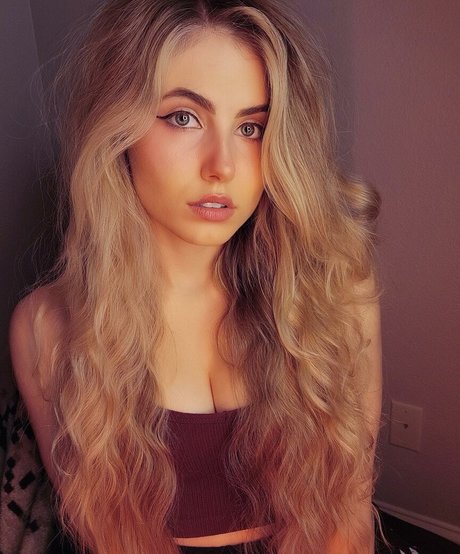 Nicki Taylor ポルノスター 高品質 写真