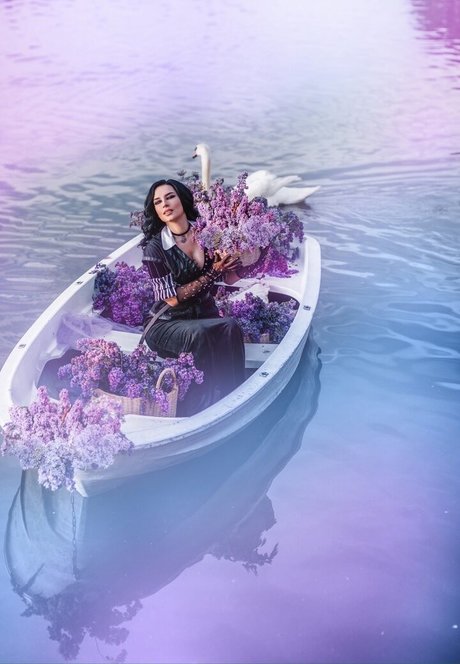 曲線美のティーンズOnlyFans 無料セクシー 画像