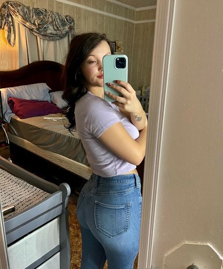 ティーンプッシーOnlyFans HD 画像