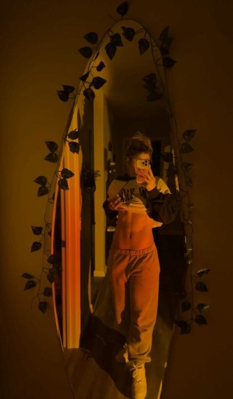 BBCティーンオンリーファンズ ヌード 画像