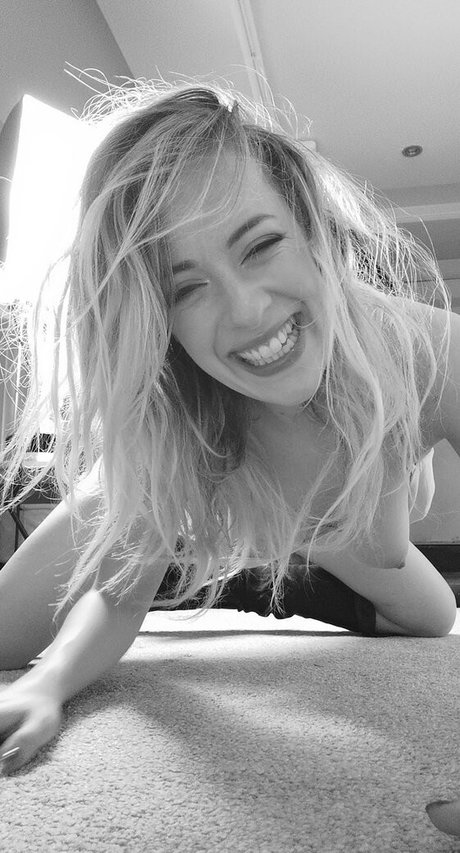 エボニートップオンリーファン ホットポルノ 画像